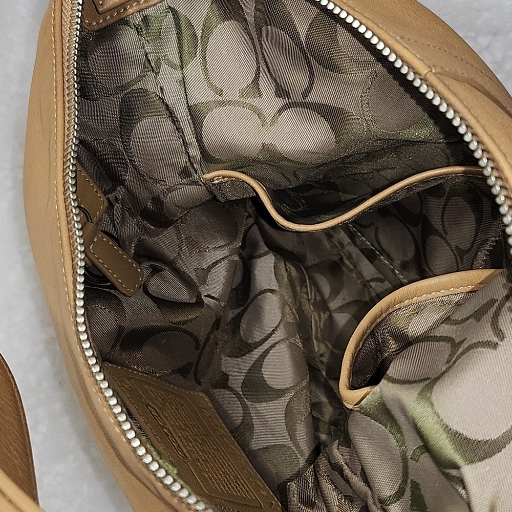 Vintage Coach Legacy slim shoulder crossbody/Hobo bag tan leather - Picture 14 of 16